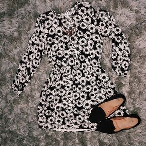 Black and white Forever 21 flower dress